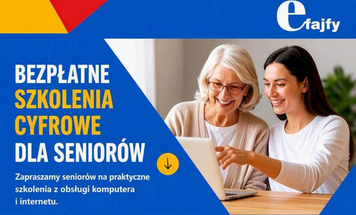 Seniorka wraz z instruktorką