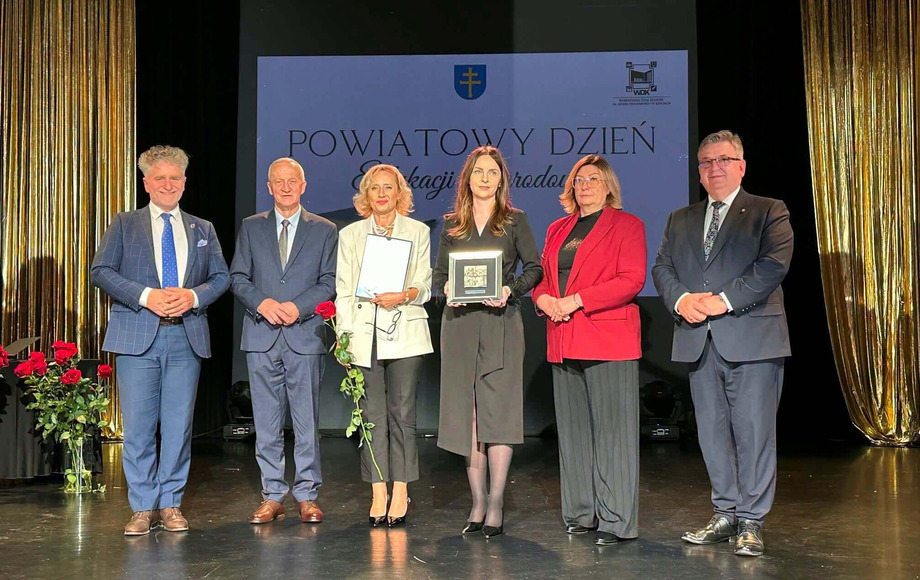 Wyróżnienie dla Szkoły Podstawowej im. Orła Białego w Chełmcach